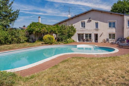 Mereville House | Villa Carpe Diem - avec piscine, proche Nancy