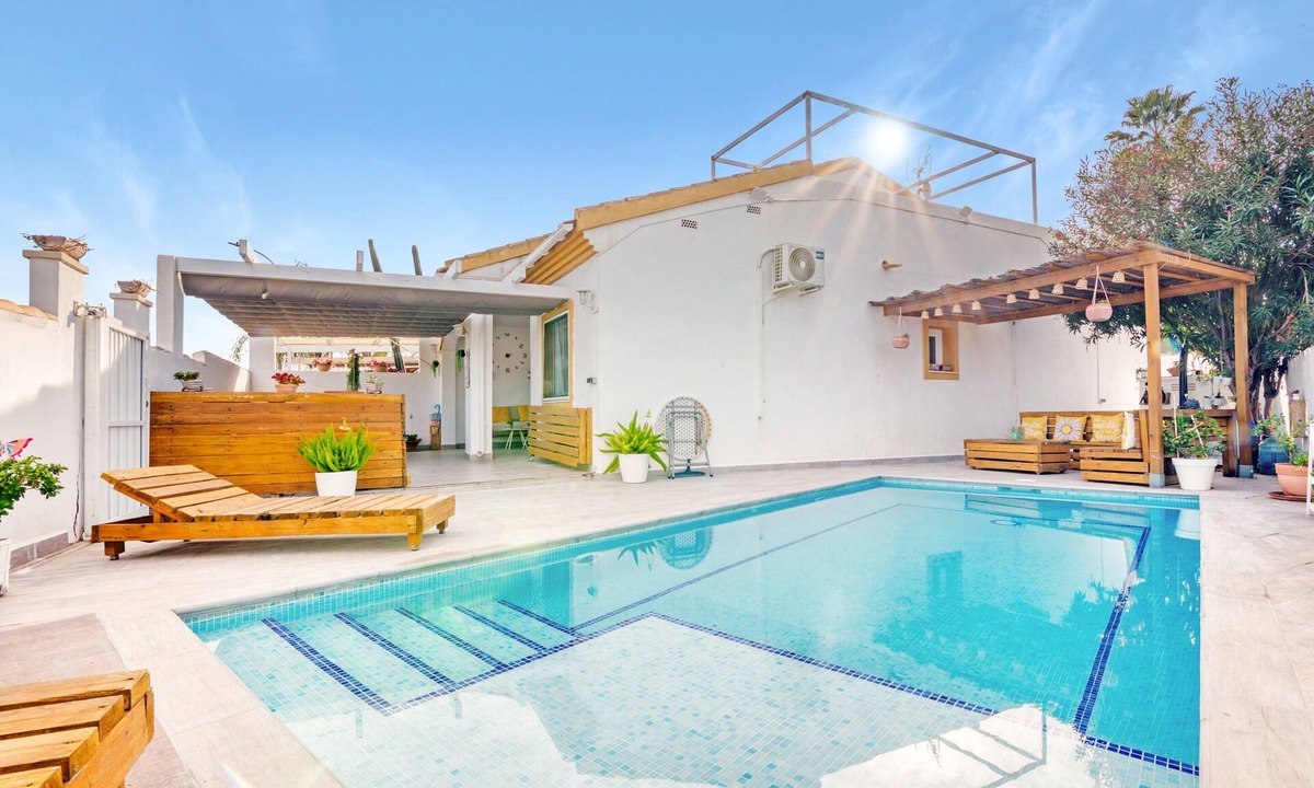 Vergel Villa | Villa 'Casa Esther' with Sea View, Wi-Fi and Air Conditioning
