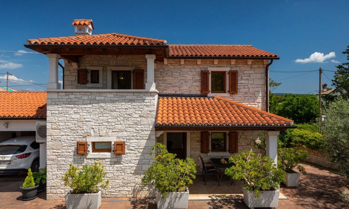 Kringa Villa | Villa Casa Mate by Villas Guide