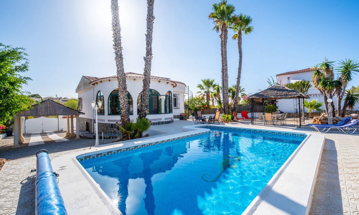 San Fulgencio Villa | Villa 'Casa Nero' with Private Pool, Wi-Fi and Air Conditioning