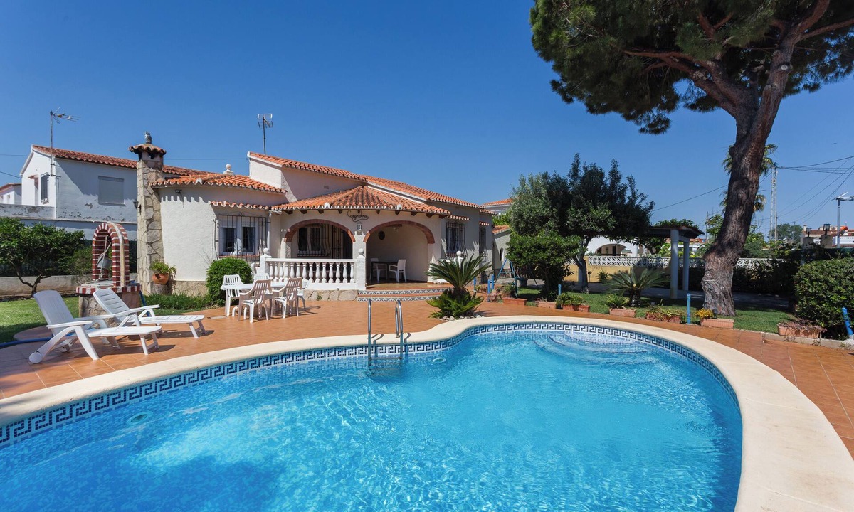 Les Deveses Villa | Villa 'Casandra' with Private Pool, Private Terrace and Air Conditioning