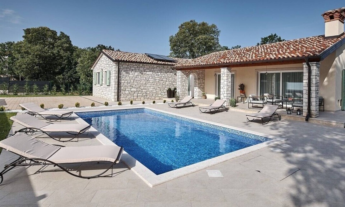 Groznjan Villa | Villa Celtis with a pool and mini wellness