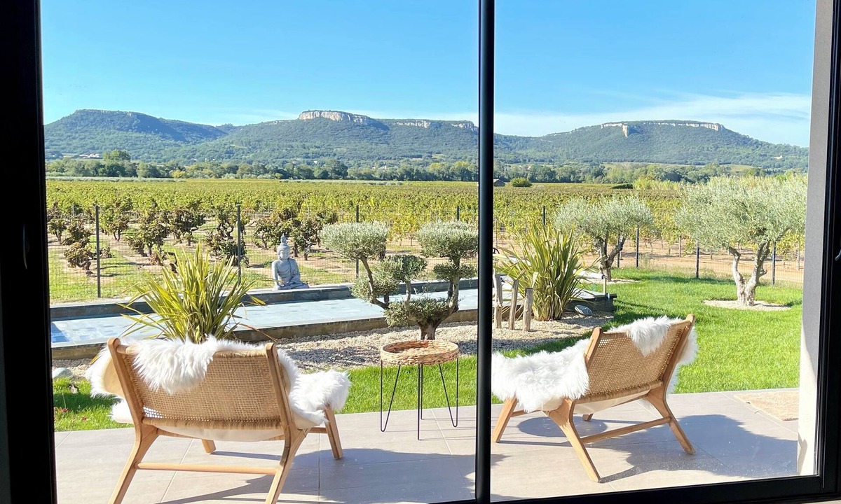 Chusclan House | Villa César "a haven of peace with breathtaking views