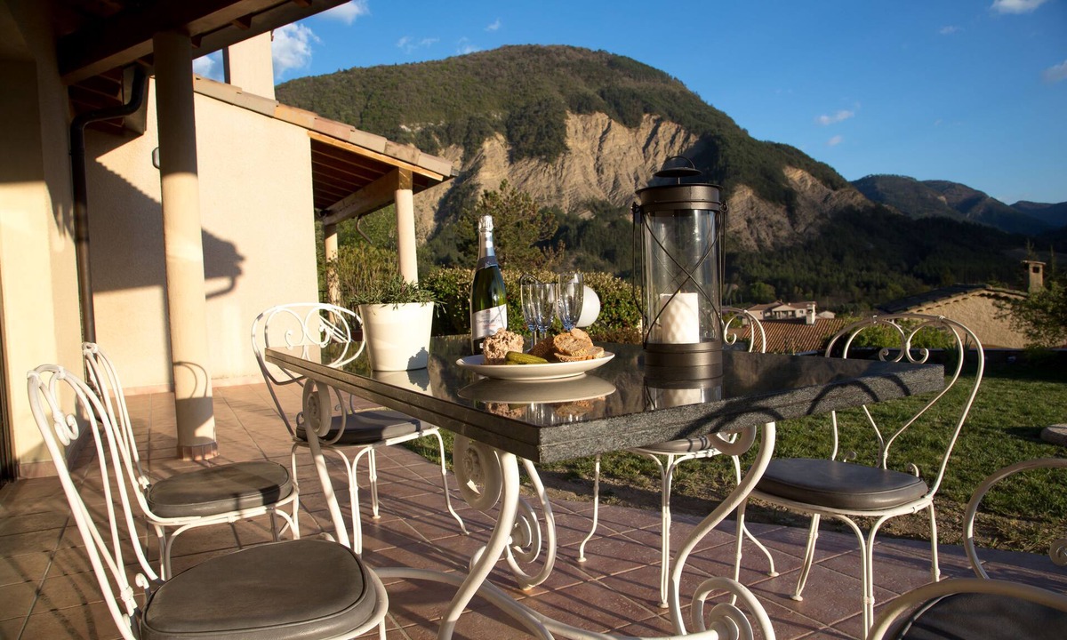 Chatillon-en-Diois Villa | Villa Chatillon en Diois Upscale