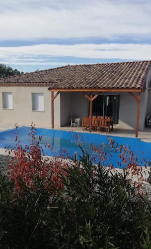 Grospierres House | Villa Chez Nous, 8 Pers, Domaine De Ribiere