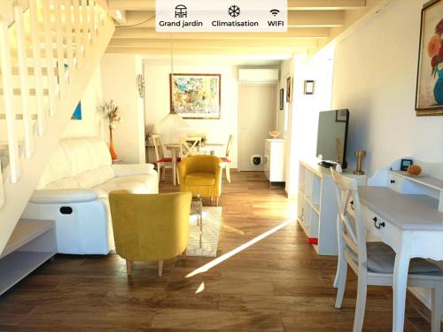 Saint-Cyprien Plage House | VILLA CITRONNELLE Grande maison 2 chambres avec jardin proche plage - Clim - Wifi