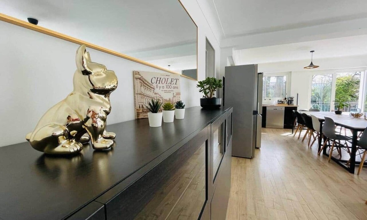 Cholet House | Villa City Garden - 15 pers Group-Garden & BBQ