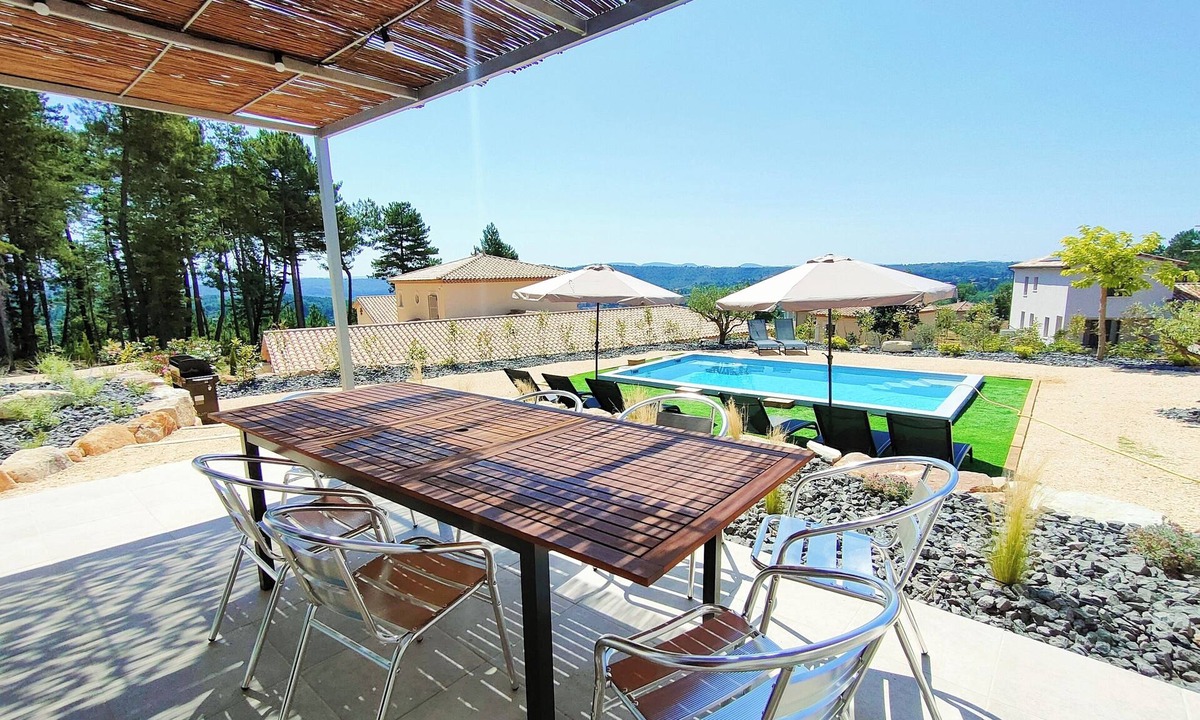 Joyeuse Villa | Villa Climatisée, Piscine Privée Chauffée