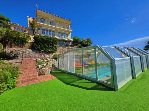 Santa Susanna House | Villa con piscina privada climatizada 29ºC
