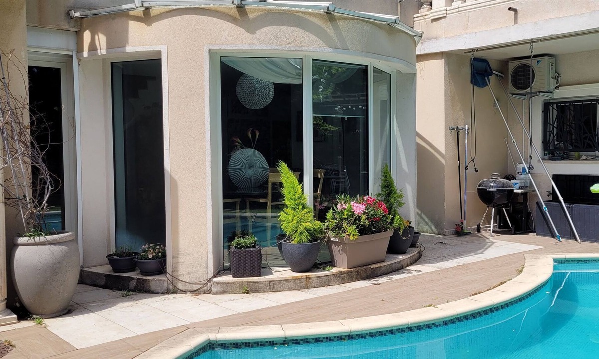 Saint-Just Villa | Villa confort et piscine