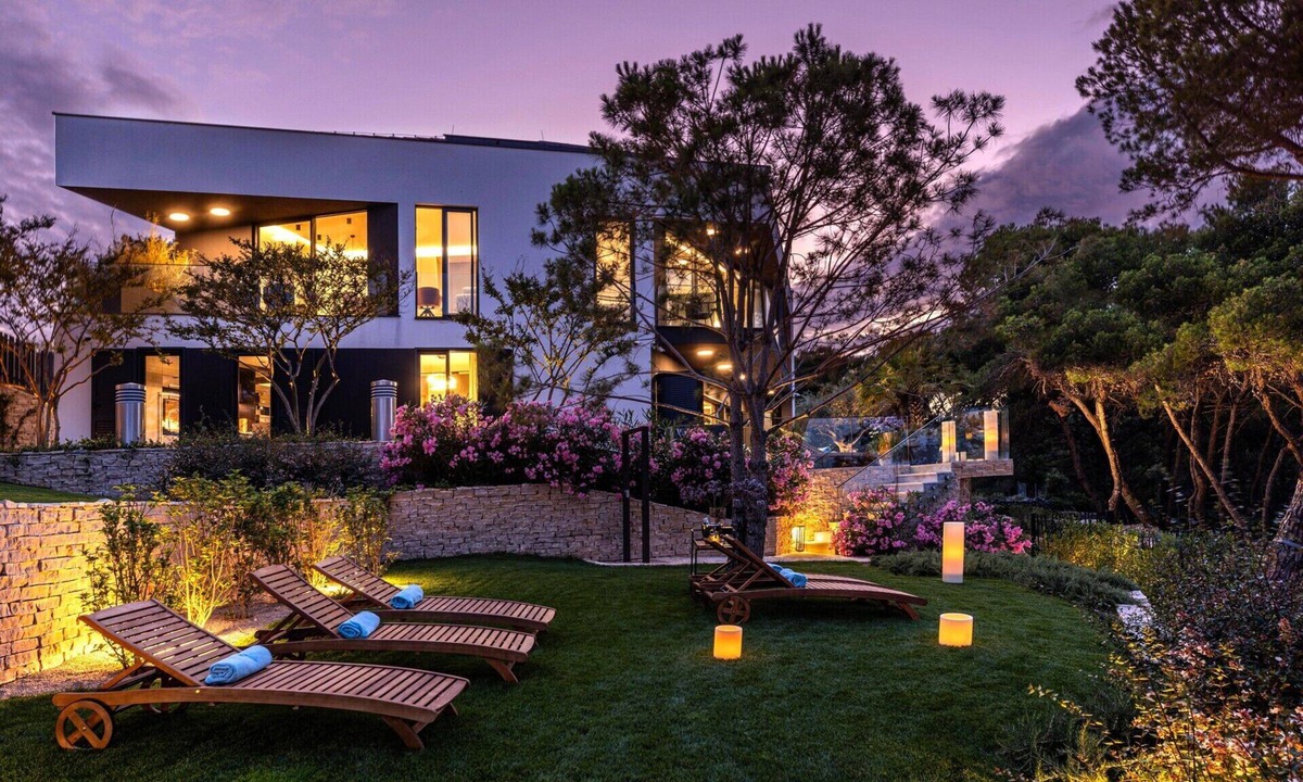 Cove Murtar Villa | Villa Contessa, Top 200 ultra luxury world villas