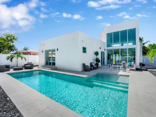 North Bay Village Villa | Villa Coral Bay