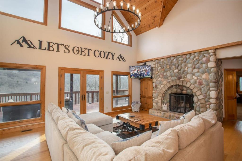 Tynecastle House | Villa Costalotta