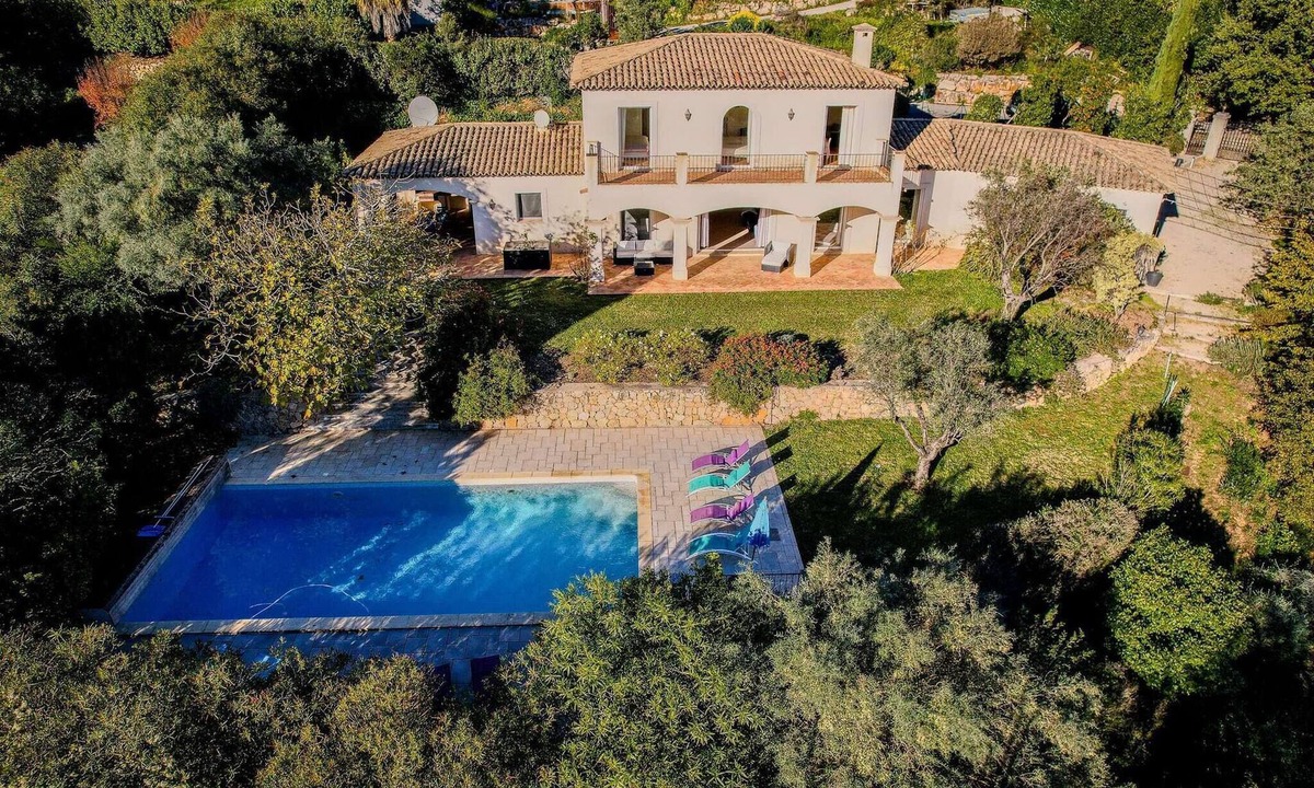 Tourrettes-sur-Loup Ski Chalet | Villa Cramond – Pool & unspoiled nature