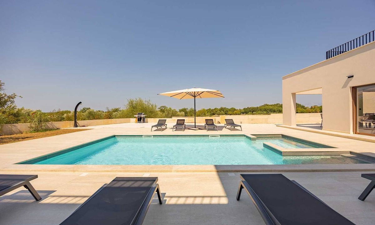 Policnik Villa | Villa Cvita