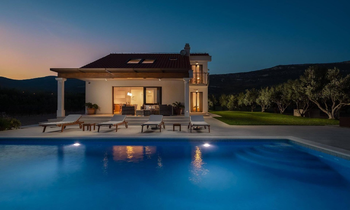 Rudine House | Villa "Cvita" with own pool