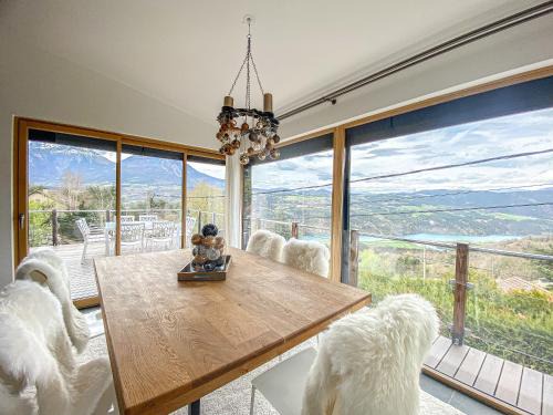 La Salle-en-Beaumont Villa | Villa d'excellence vue lac