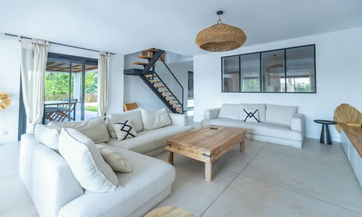 11th Arrondissement House | Villa d'exception - La Tahitienne - Piscine