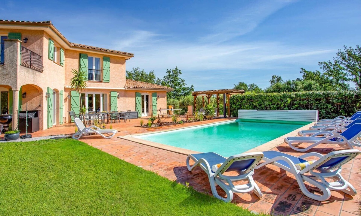 Villelongue-dels-Monts Villa | Villa Del Monts by Villa Plus