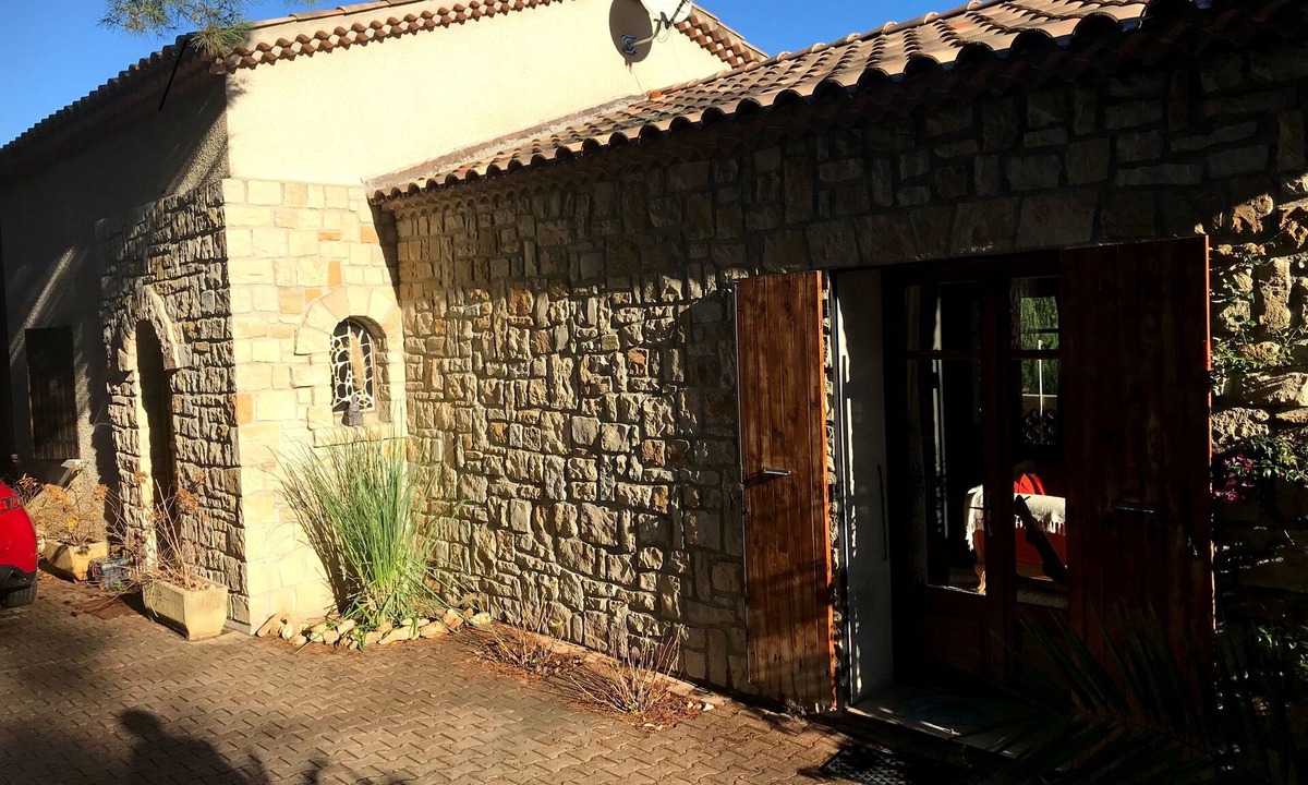 Saint-Cyr-sur-Mer Villa | Villa Dans la Pinède Proche Plages et Criques