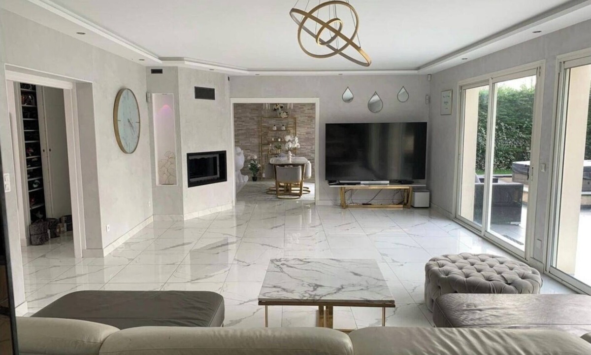 Saint-Witz Villa | Villa de 280 m2 Avec Piscine Très Luxueuse à 20mn de Paris