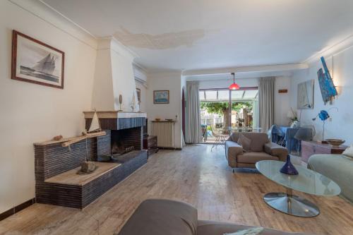 Sainte-Marie-la-Mer House | Villa de famille Maragre, au calme