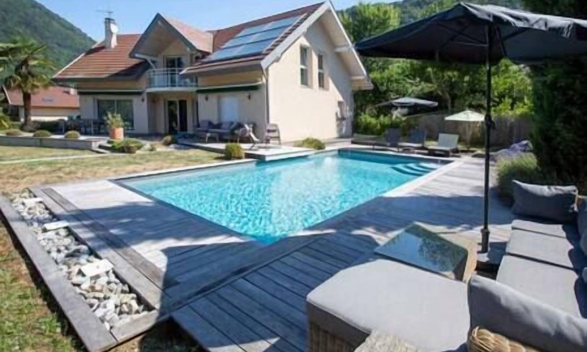 Menthon-Saint-Bernard House | Villa Des Cotes - Four Bedroom Villa, Sleeps 8