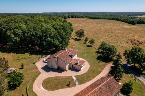 Vieux-Mareuil Villa | Villa de La Roussie