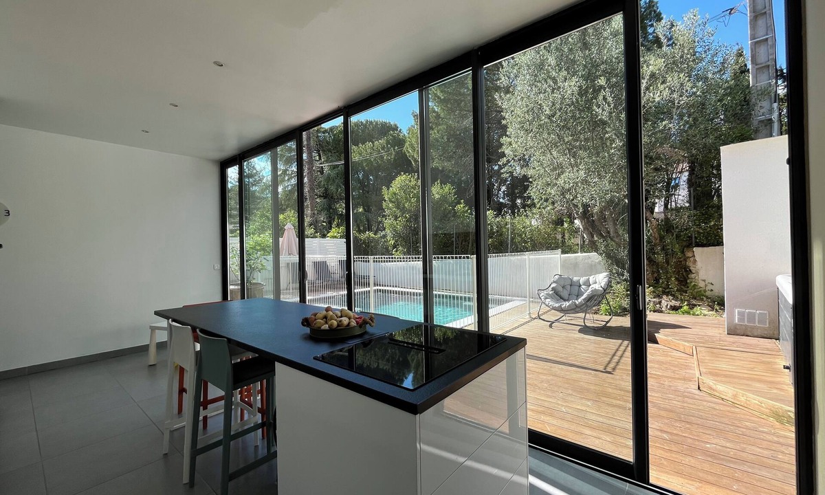 Castelnau-le-Lez Villa | Villa de Standing au Calme Absolu