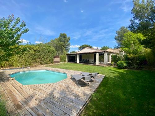 Villeneuve-les-Avignon Villa | Villa de vacances nichée dans la Garrigues, à 10 minutes d'Avignon