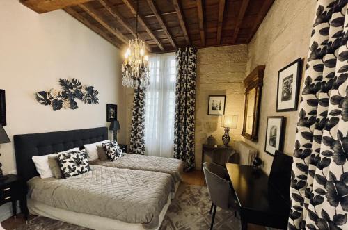 Aigues-Mortes Medieval City Apartment | Villa des Arches