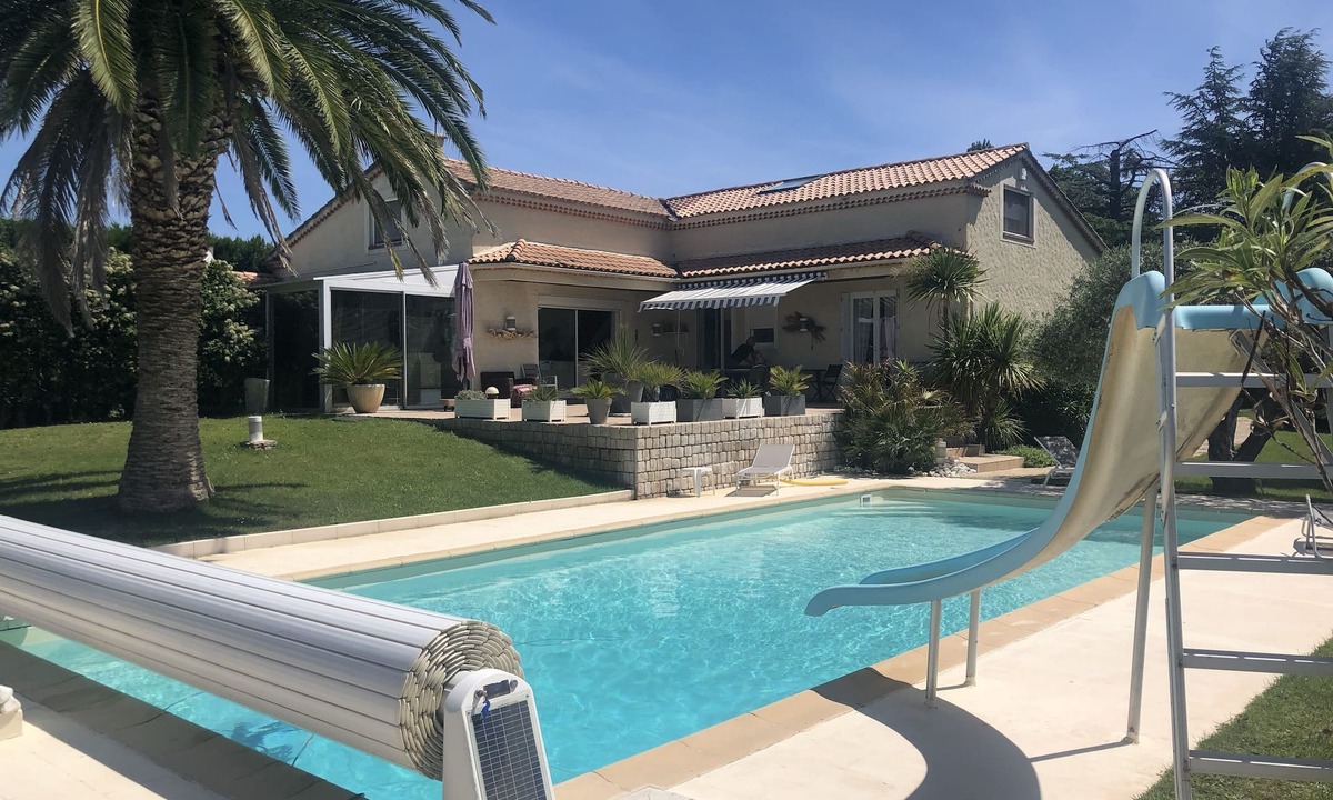 Saint-Just House | Villa des Vignes - Large country villa in an exceptionally peaceful setting.