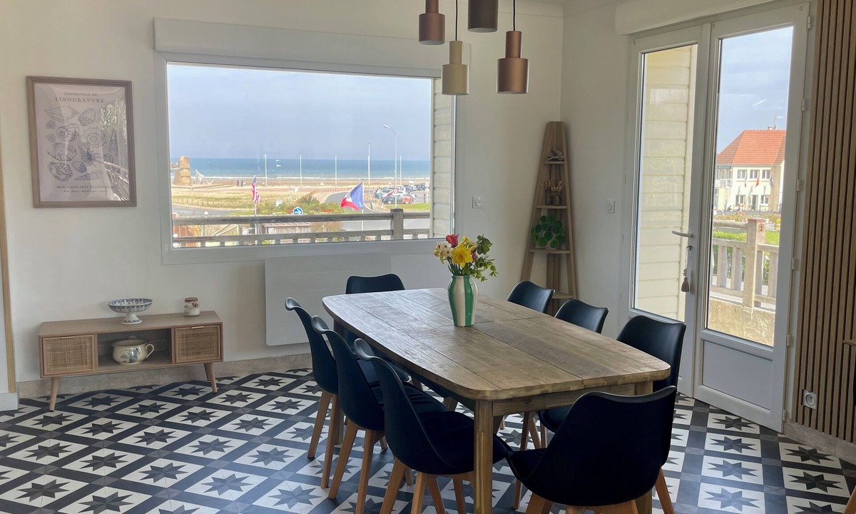 Vierville-sur-Mer Villa | Villa des Braves 50m from the magnificent landing beach: Omaha Beach!