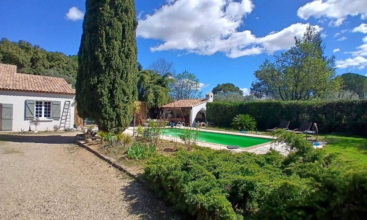 Castries Villa | Villa des Oliviers in Montpellier's Little Versailles