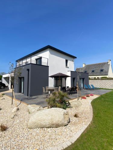 Cleder Villa | villa des rivages