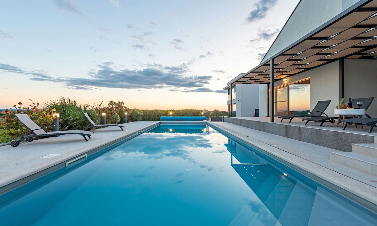 Poljica Villa | Villa Descansa ZadarVillas