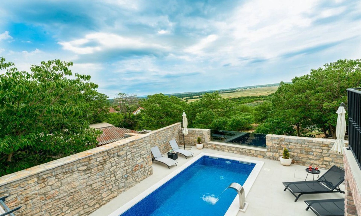 Lisane Ostrovicke Villa | Villa Didot - Five Bedroom Villa, Sleeps 10