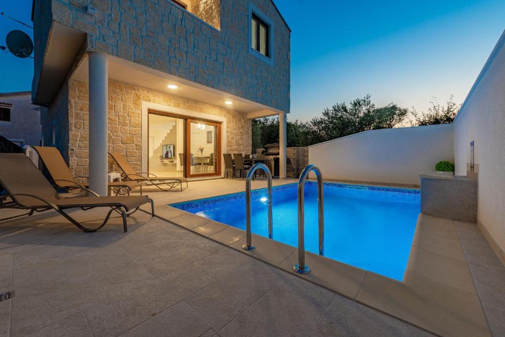 Zaton Villa | Villa Dina