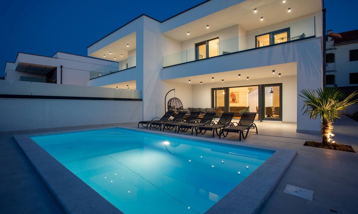 Klimno Villa | Villa Diva with heated pool and Seaview