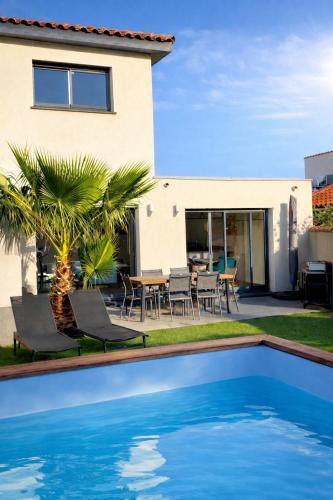 Villeneuve-de-la-Raho Villa | Villa Dolce Vida proche golf lac piscine climatisation