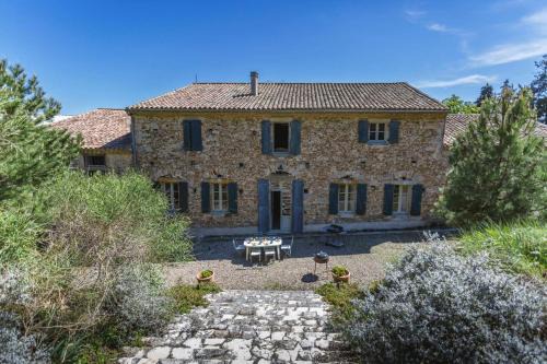 Gaja-et-Villedieu Villa | Villa Domaine Saint Roch by Villa Plus