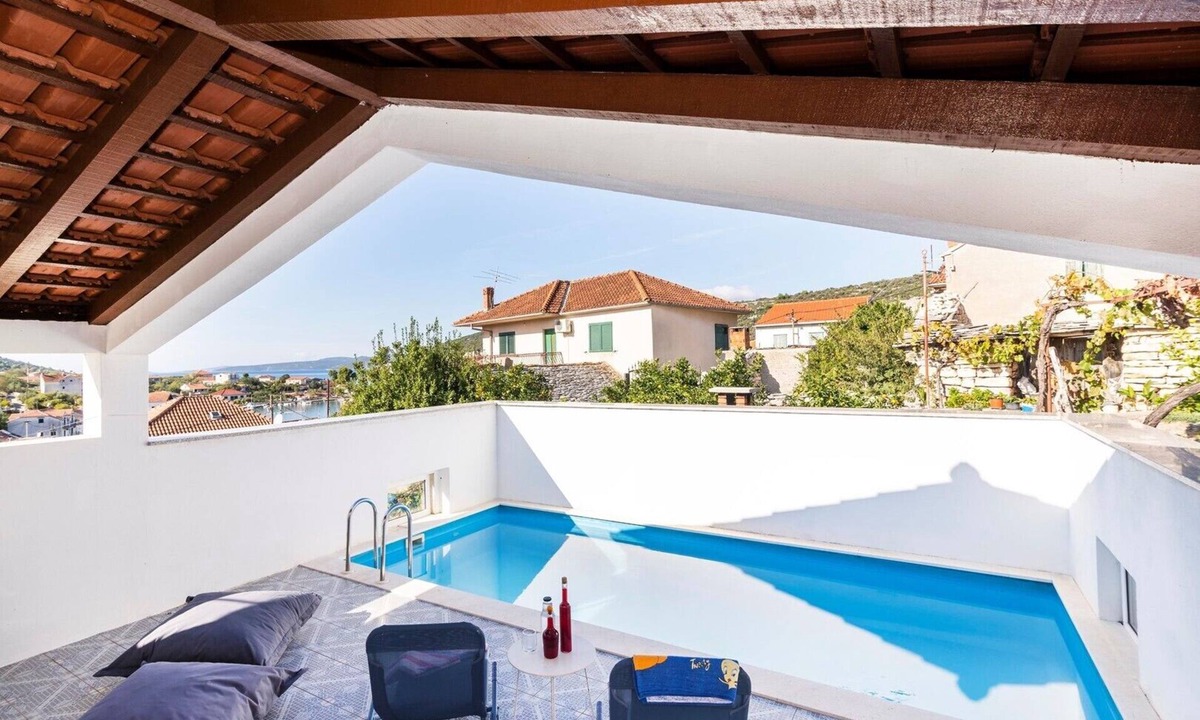 Veliki Drvenik House | Villa Dororeja with private pool, sea view, few steps from beaches