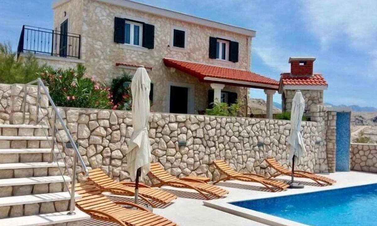 Zubovici House | Villa Dražica with a heated pool - quiet location