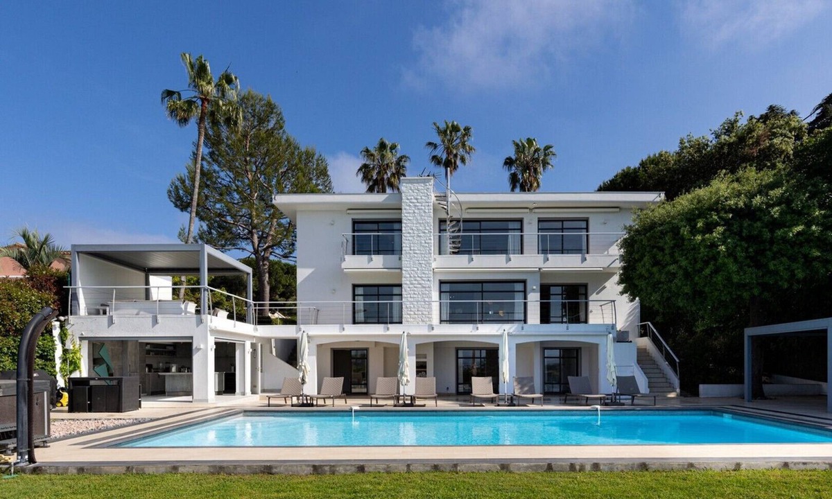 Cap-d'Antibes Villa | Villa du Cap
