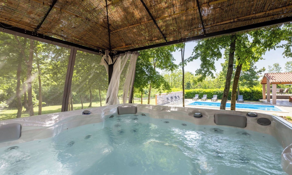 Zupanici House | Villa Eden by Interhome