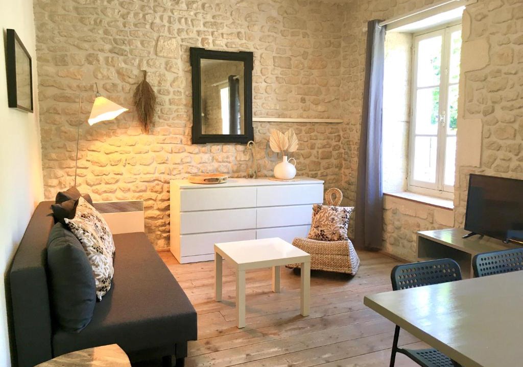 Saint-Jean-d'Angely Apartment | Villa Elda