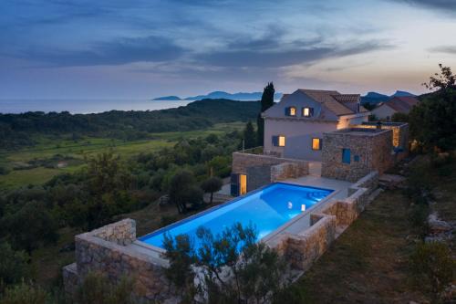 Sudurad Villa | Villa Ella