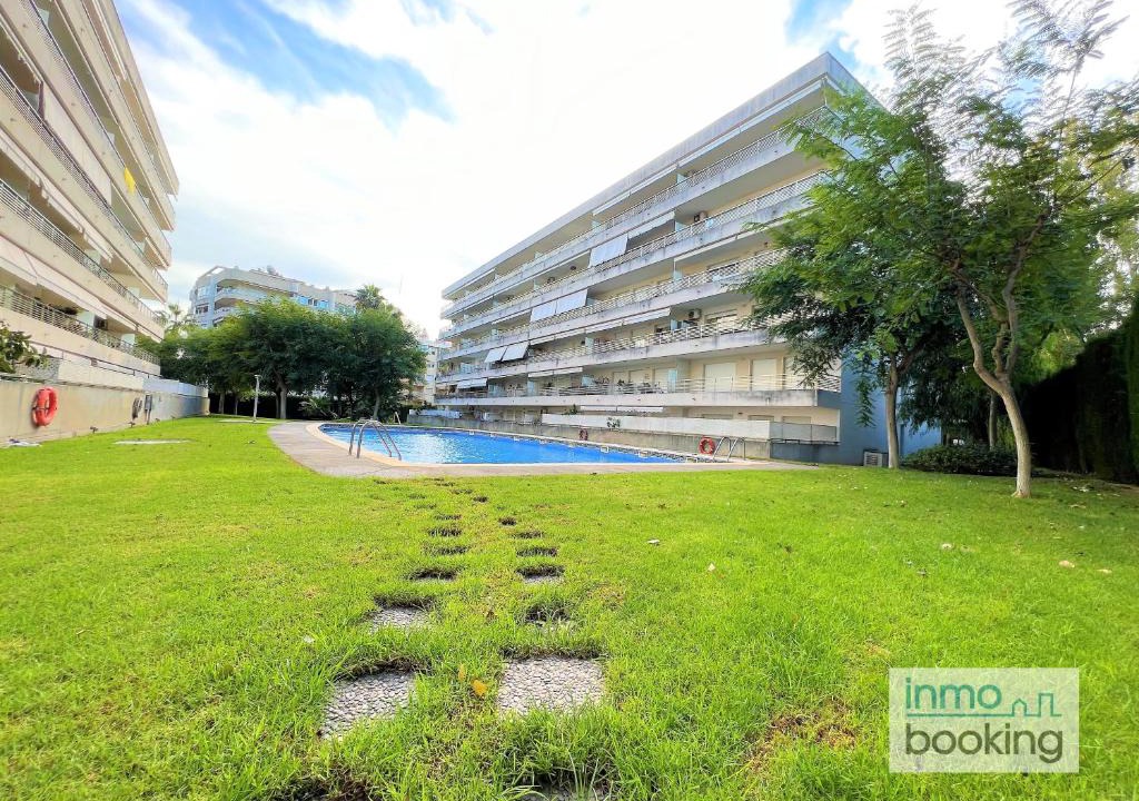 Salou Apartment | Villa Elvira Salou , con piscina y aparcamiento gratis