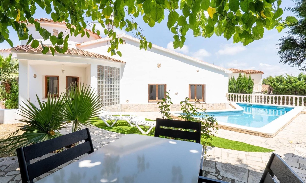 Vandellos i l'Hospitalet de l'Infant Villa | Villa with private pool 10min beach and center