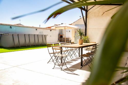 Martin Munoz de las Posadas House | Villa Donas